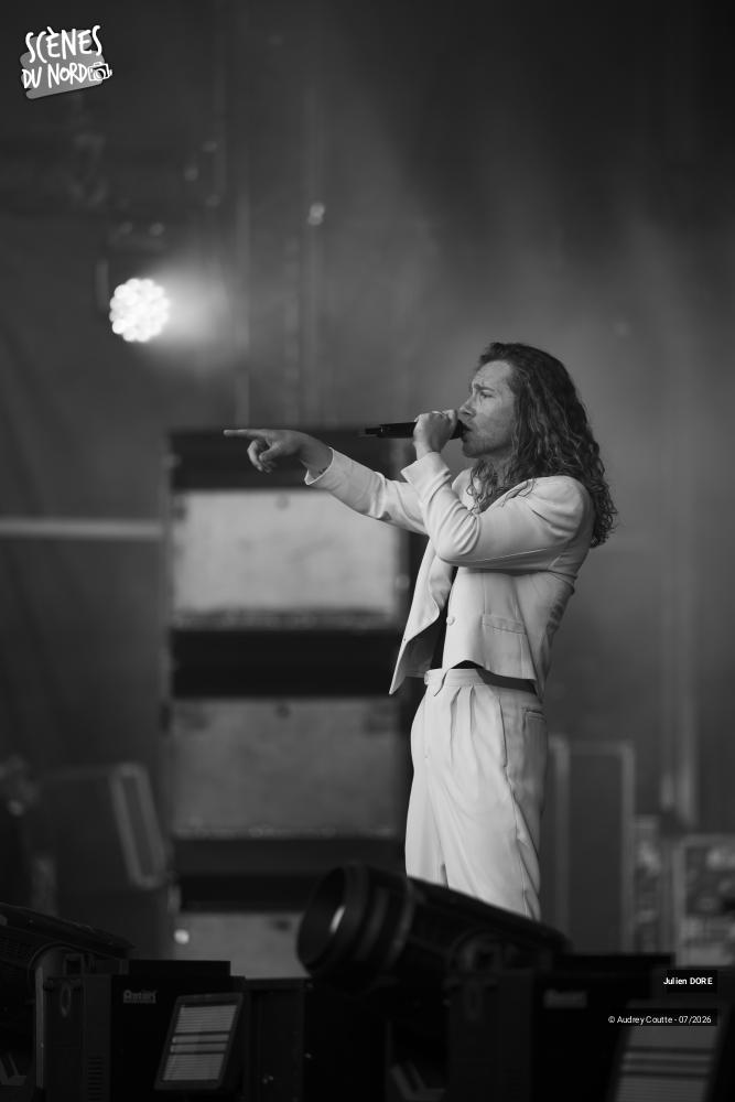 2/20 photos du spectacle Julien Doré