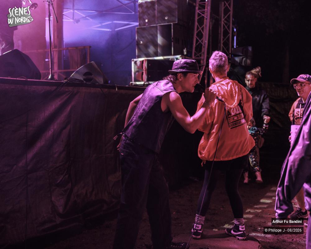 16/16 photos du spectacle Arthur Fu Bandini