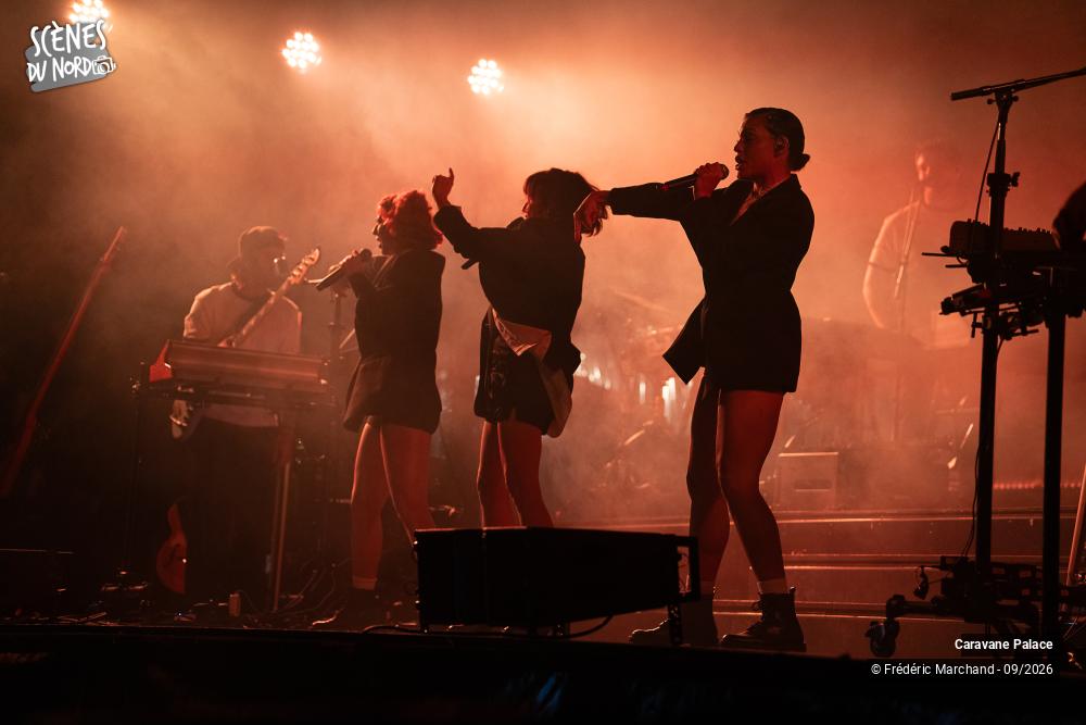10/16 photos du spectacle Caravane Palace