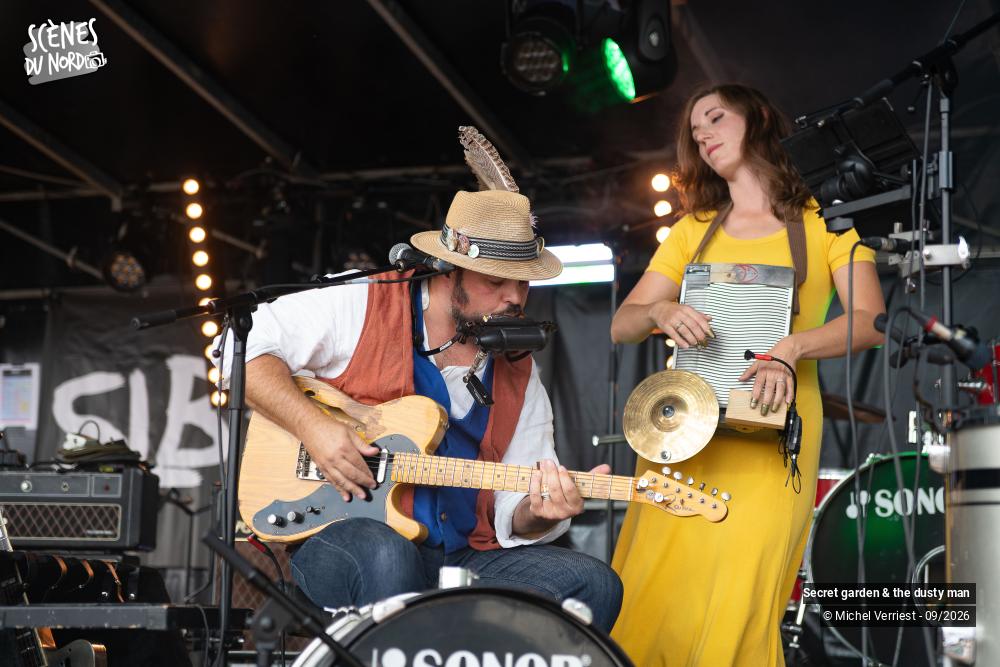 2/15 photos du spectacle Secret garden & the dusty man au SLBFest