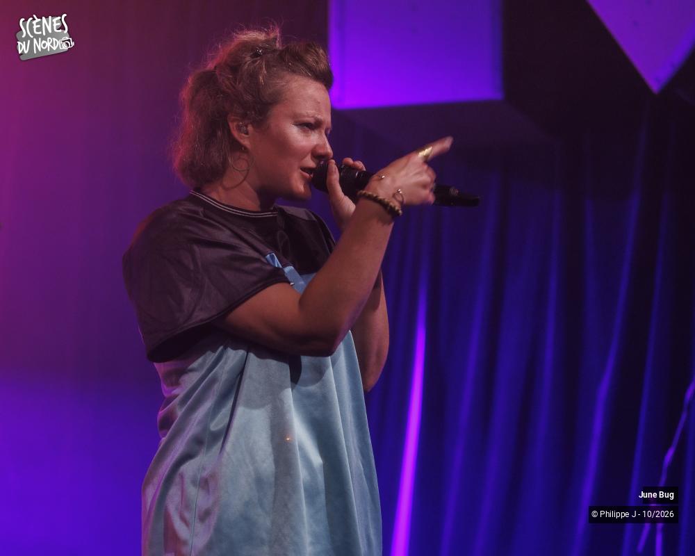 16/20 photos du spectacle June Bug